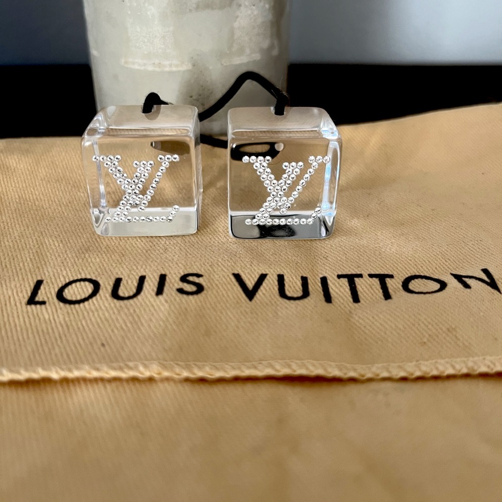 Louis Vuitton Lucite cube hair cube